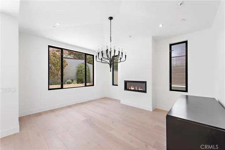2340 Crestview Drive, Laguna Beach, California 92651