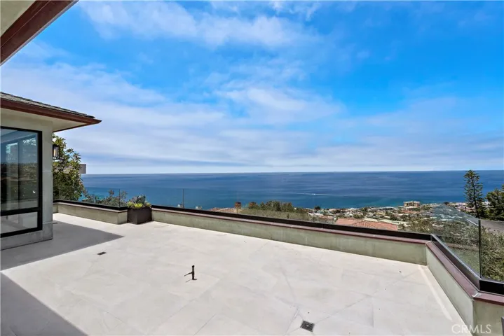 2340 Crestview Drive, Laguna Beach, California 92651