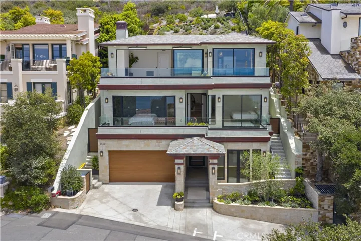 2340 Crestview Drive, Laguna Beach, California 92651