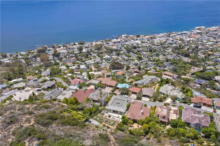 2340 Crestview Drive, Laguna Beach, California 92651
