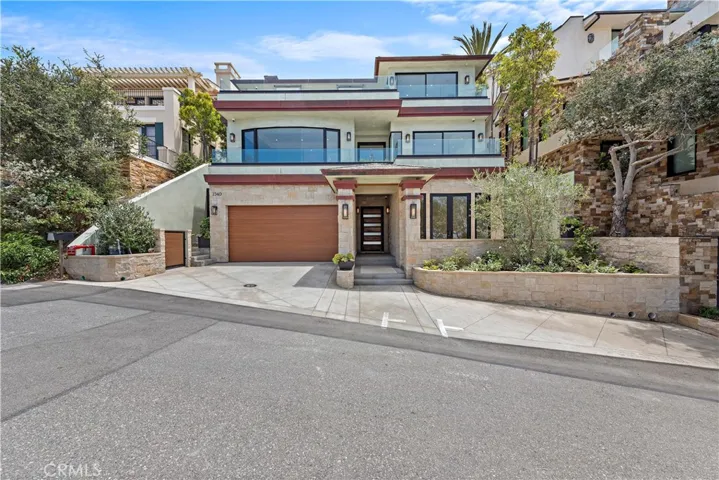 2340 Crestview Drive, Laguna Beach, California 92651