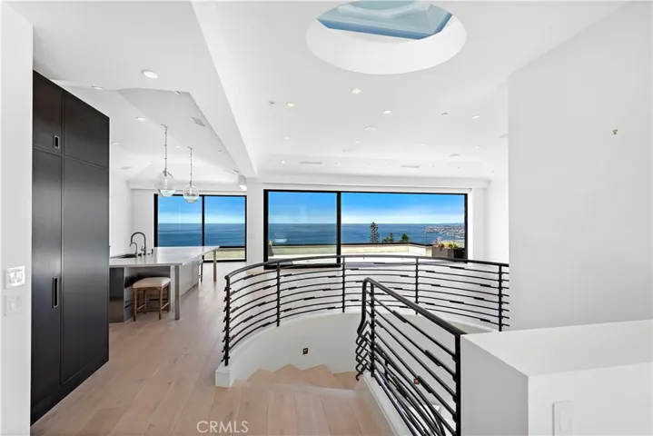 2340 Crestview Drive, Laguna Beach, California 92651