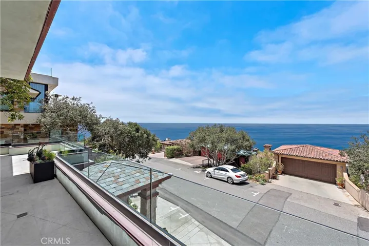 2340 Crestview Drive, Laguna Beach, California 92651