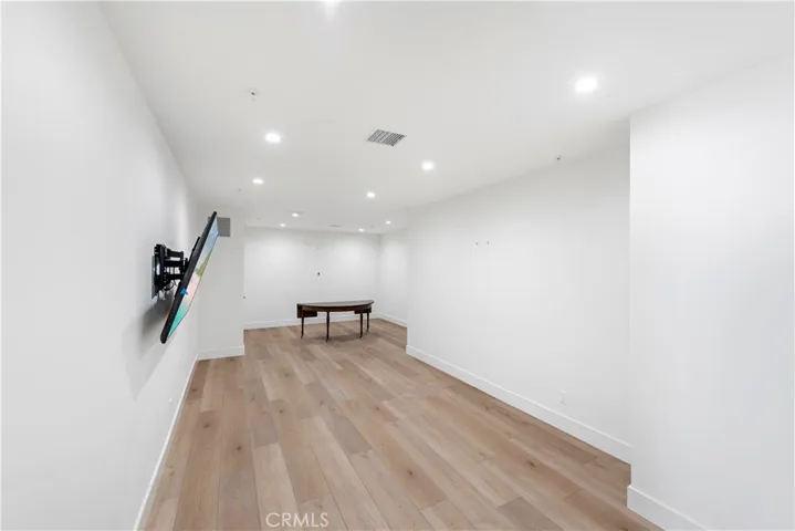 2340 Crestview Drive, Laguna Beach, California 92651
