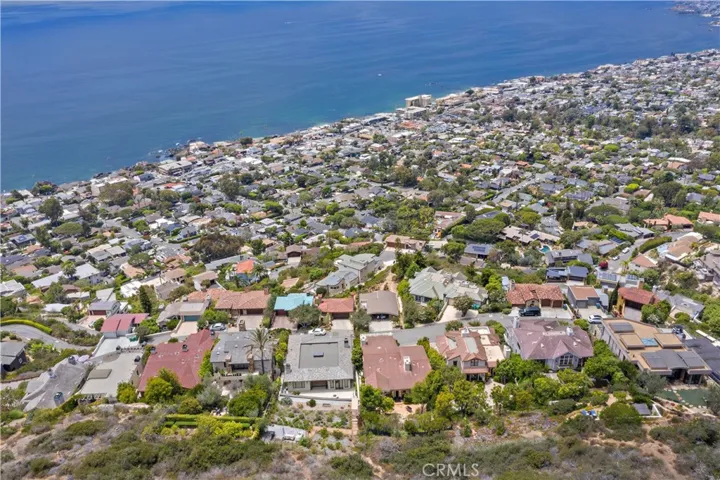 2340 Crestview Drive, Laguna Beach, California 92651