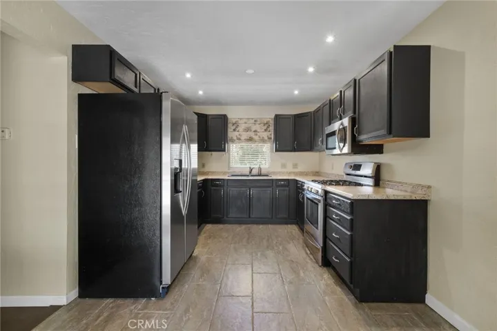 832 Elm Avenue, Beaumont, California 92223