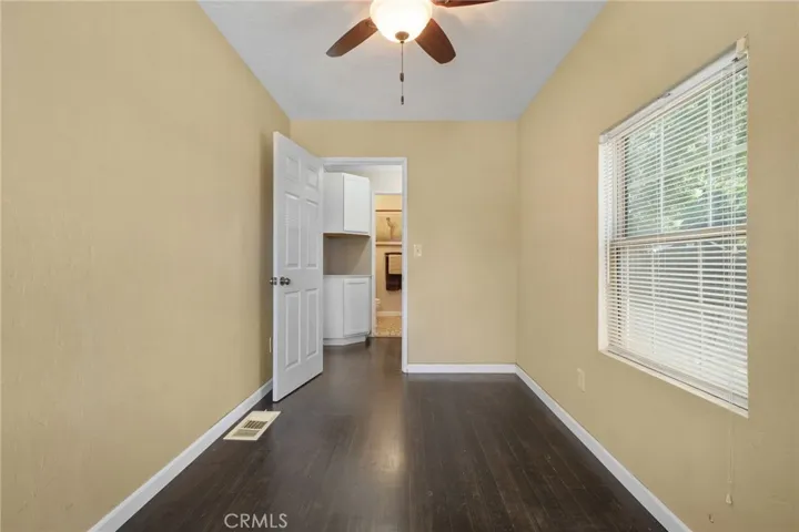 832 Elm Avenue, Beaumont, California 92223