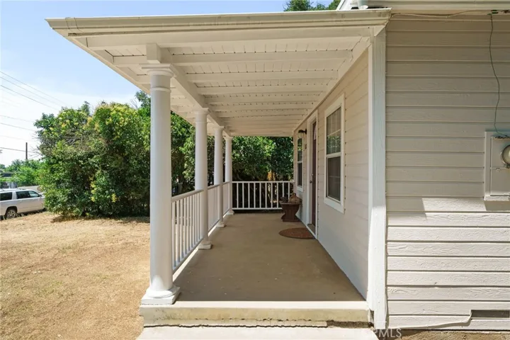 832 Elm Avenue, Beaumont, California 92223