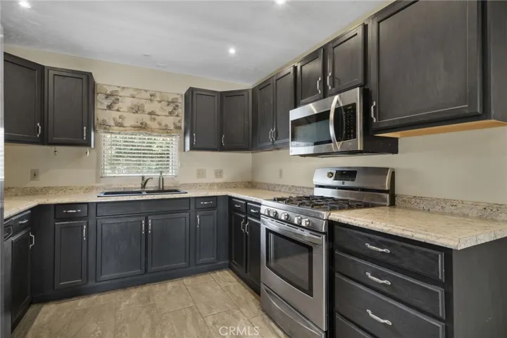 832 Elm Avenue, Beaumont, California 92223