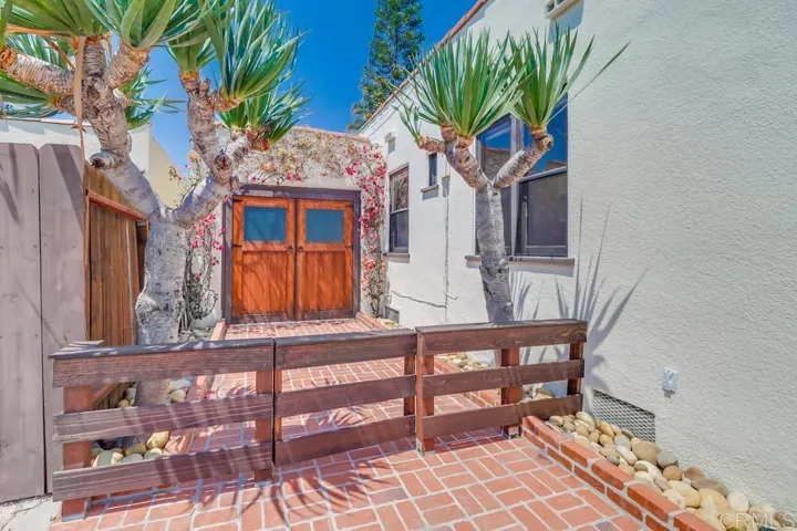 2864 Palm Street, San Diego, California 92104