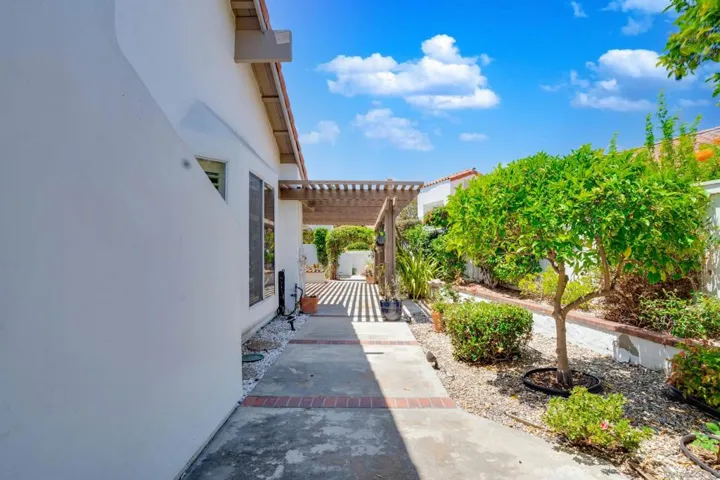 4926 Delos Way, Oceanside, California 92056
