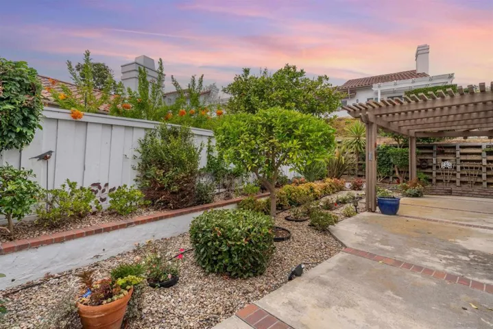 4926 Delos Way, Oceanside, California 92056
