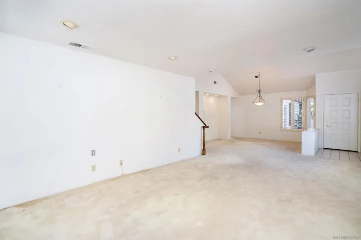 4926 Delos Way, Oceanside, California 92056