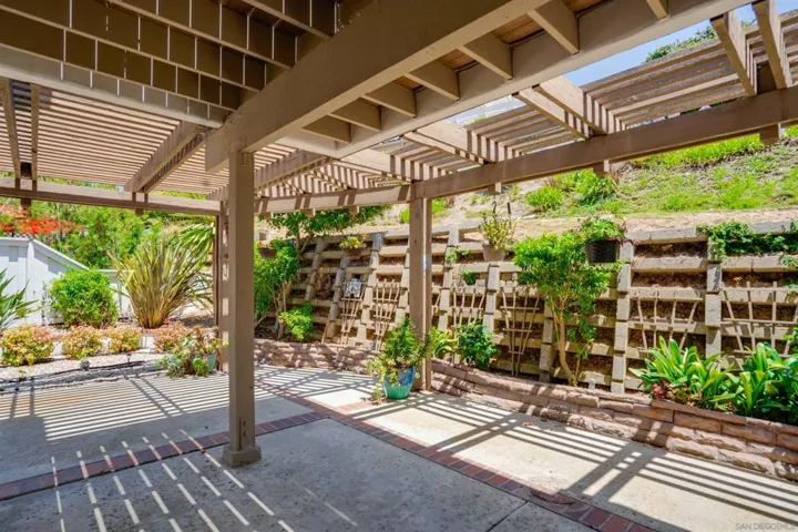 4926 Delos Way, Oceanside, California 92056