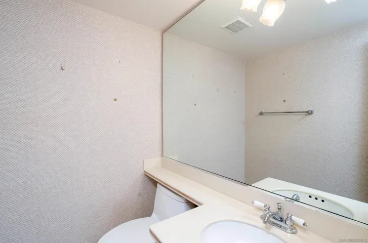 4926 Delos Way, Oceanside, California 92056