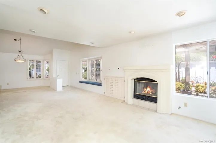 4926 Delos Way, Oceanside, California 92056