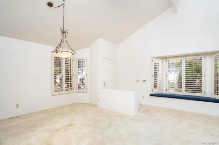 4926 Delos Way, Oceanside, California 92056