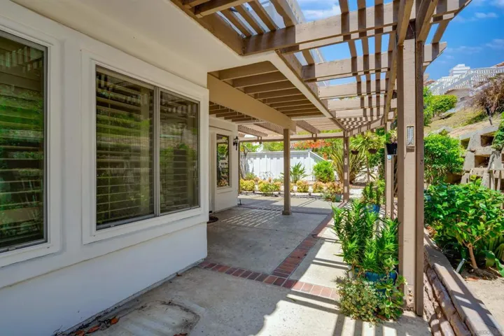 4926 Delos Way, Oceanside, California 92056