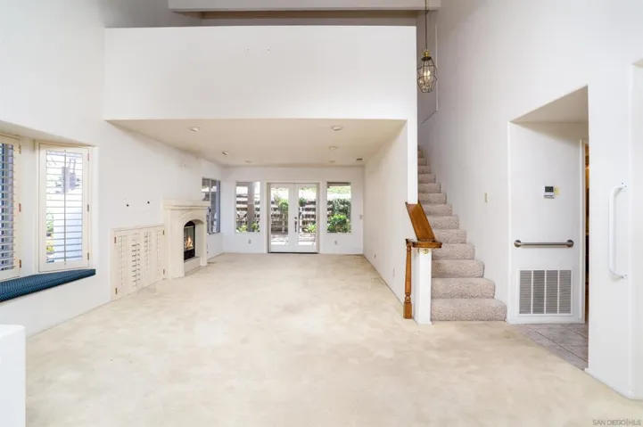 4926 Delos Way, Oceanside, California 92056