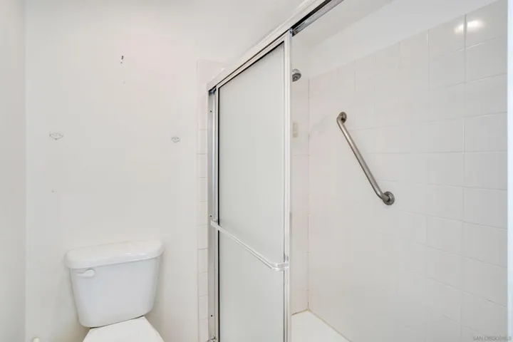 4926 Delos Way, Oceanside, California 92056