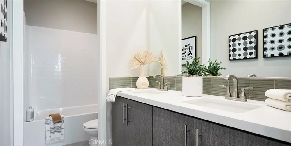 11393 Pinon, Yucaipa, California 92399