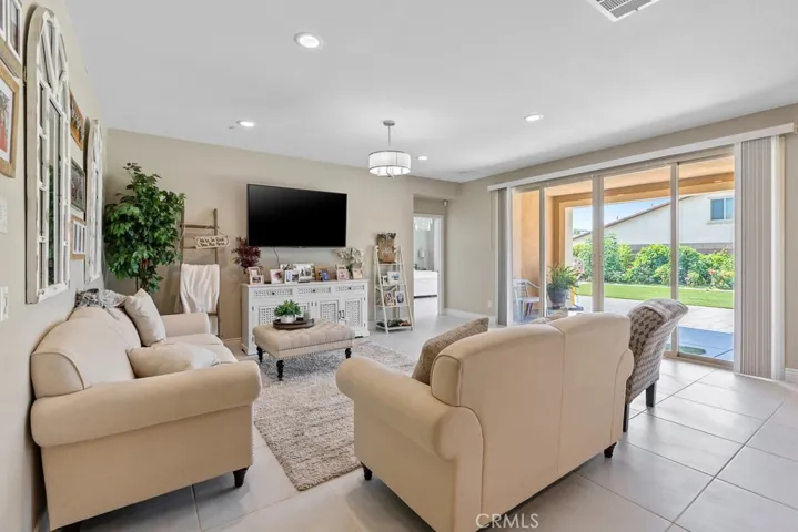 1625 Bunnell Street, Beaumont, California 92223