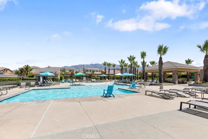 Community pool