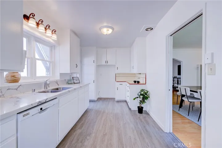4245 E 14th Street, Long Beach, California 90804