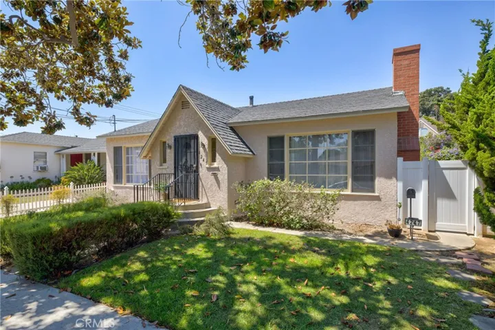 4245 E 14th Street, Long Beach, California 90804