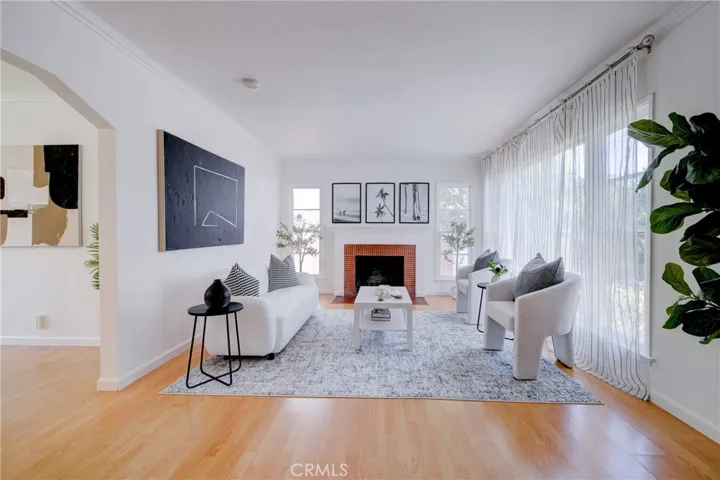 4245 E 14th Street, Long Beach, California 90804
