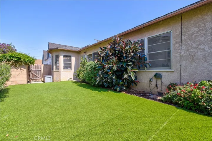 4245 E 14th Street, Long Beach, California 90804