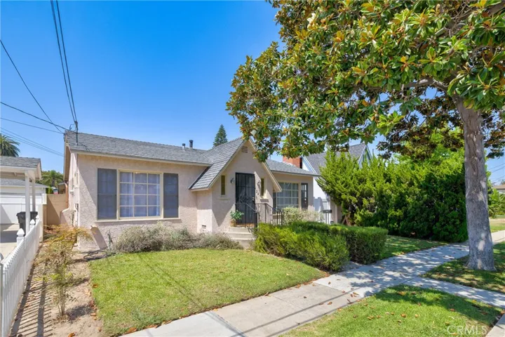 4245 E 14th Street, Long Beach, California 90804
