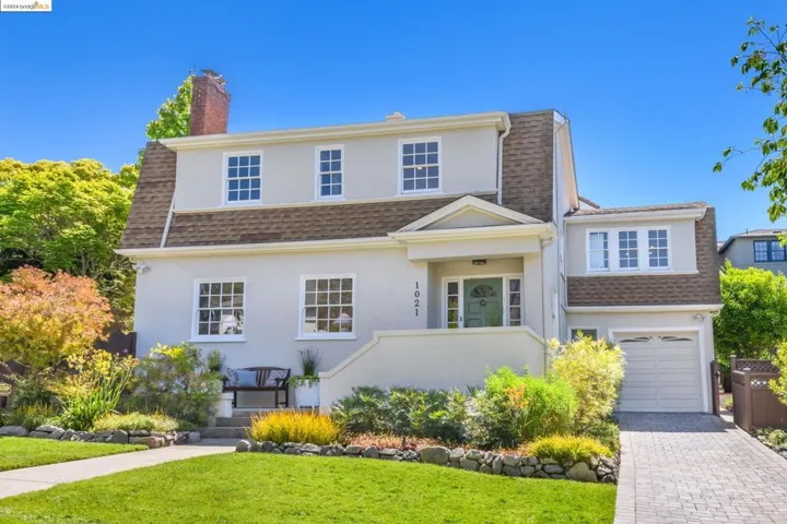 1021 Sunnyhills Rd, Oakland, California 94610