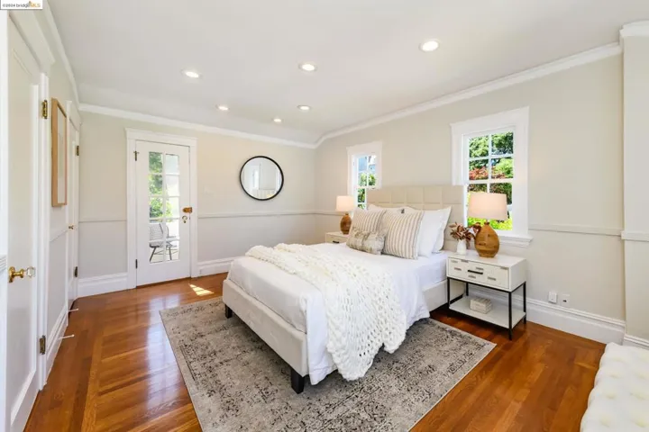 1021 Sunnyhills Rd, Oakland, California 94610