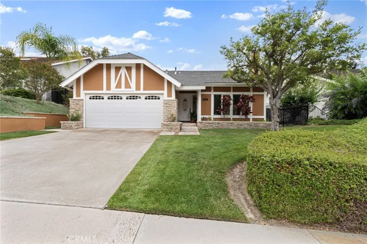 25572 Fallenwood, Lake Forest, California 92630