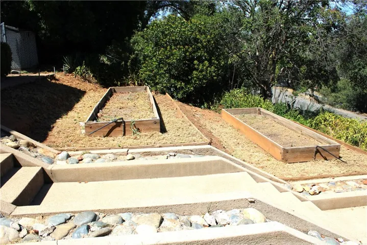 27 Riverview Terrace, Oroville, California 95965