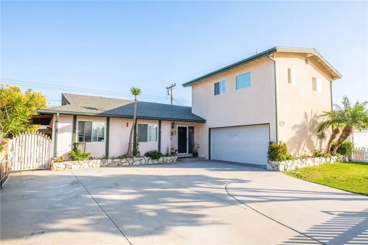 9360 Larkspur Drive, Westminster, California 92683