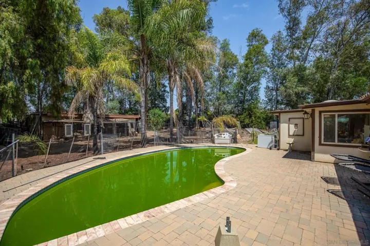 709 Hanson Ln, Ramona, California 92065