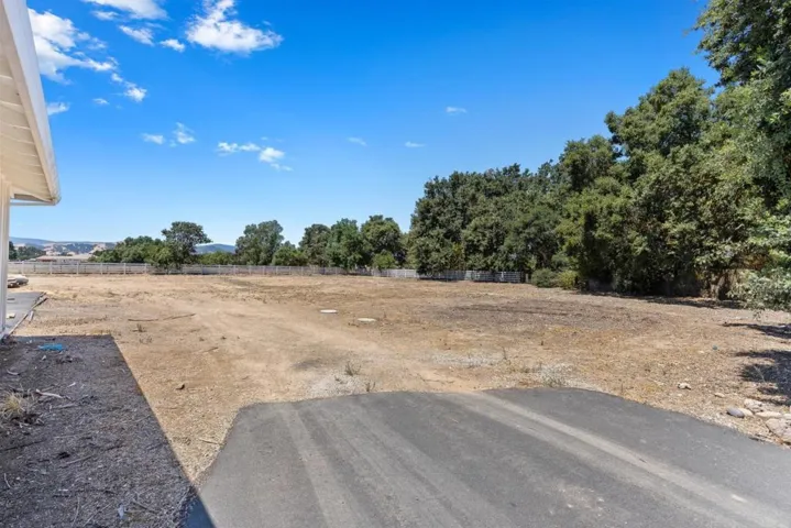 11685 Foothill Avenue, Gilroy, California 95020