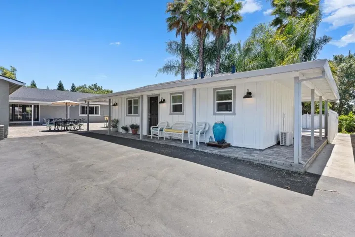 11685 Foothill Avenue, Gilroy, California 95020