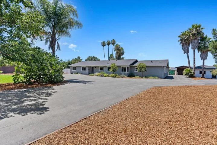 11685 Foothill Avenue, Gilroy, California 95020