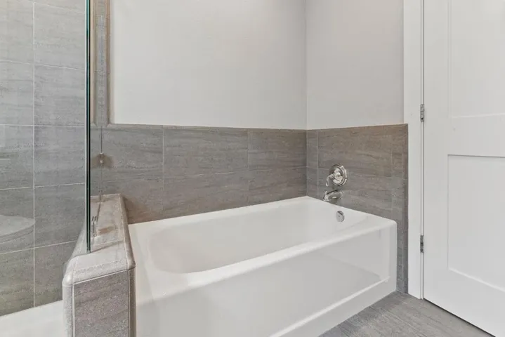 11685 Foothill Avenue, Gilroy, California 95020