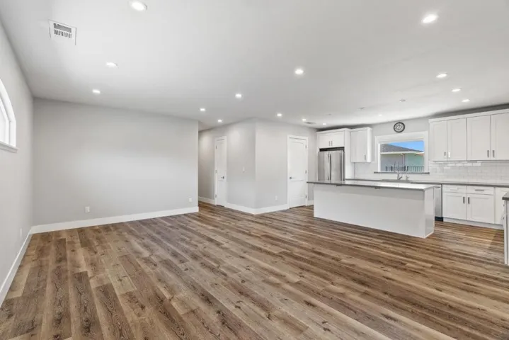 11685 Foothill Avenue, Gilroy, California 95020