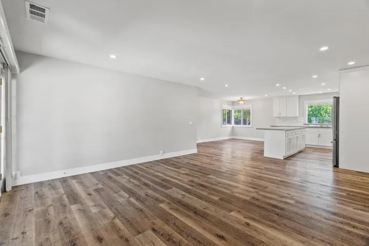 11685 Foothill Avenue, Gilroy, California 95020