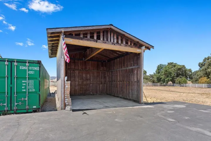 11685 Foothill Avenue, Gilroy, California 95020