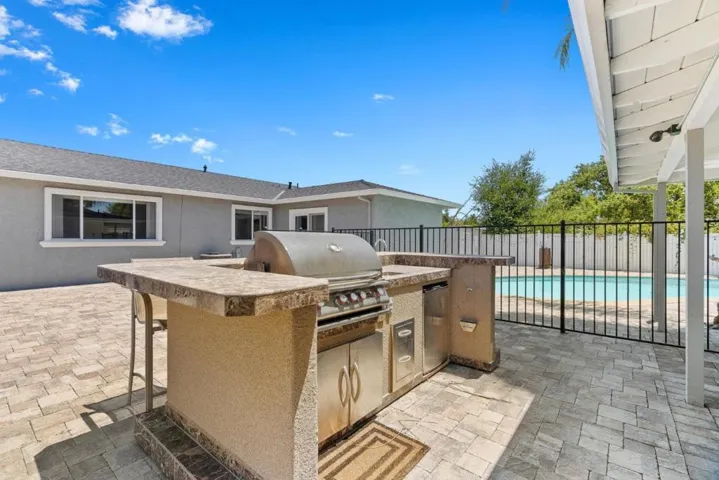 11685 Foothill Avenue, Gilroy, California 95020