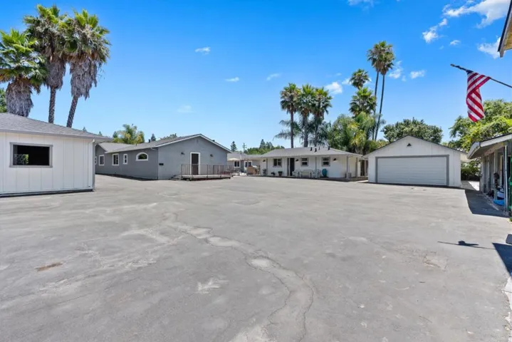 11685 Foothill Avenue, Gilroy, California 95020