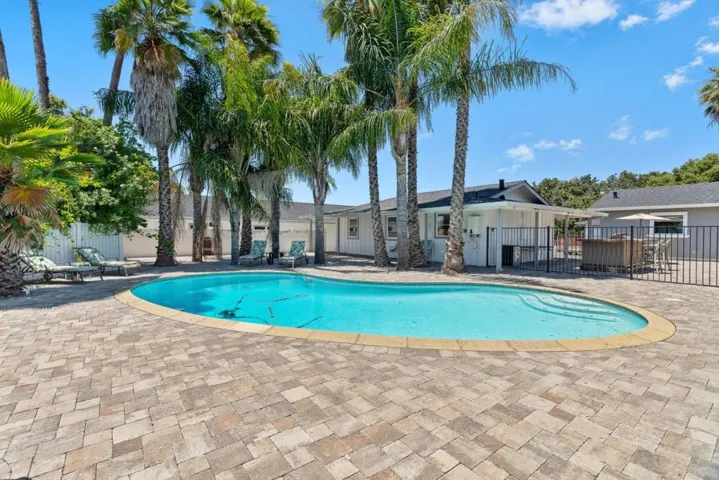 11685 Foothill Avenue, Gilroy, California 95020