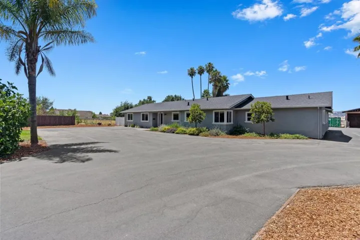 11685 Foothill Avenue, Gilroy, California 95020