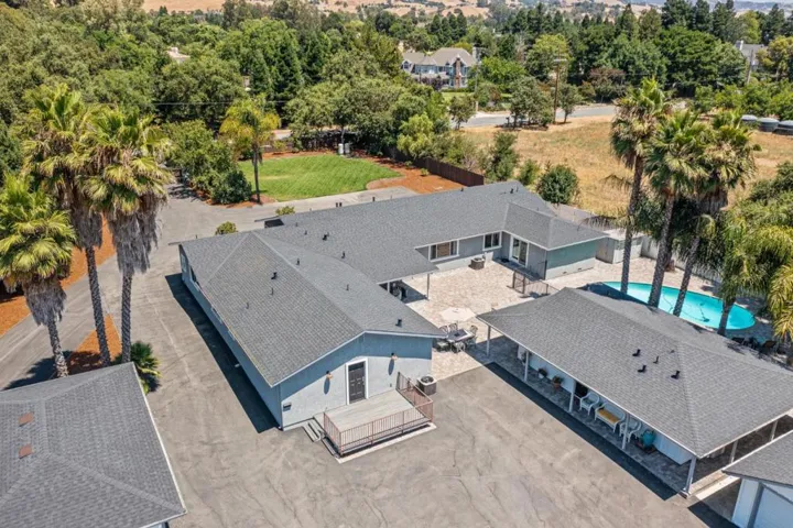 11685 Foothill Avenue, Gilroy, California 95020